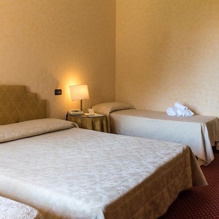 Bluebay Colle Della Trinita Perugia 호텔 코르시아노 외부 사진