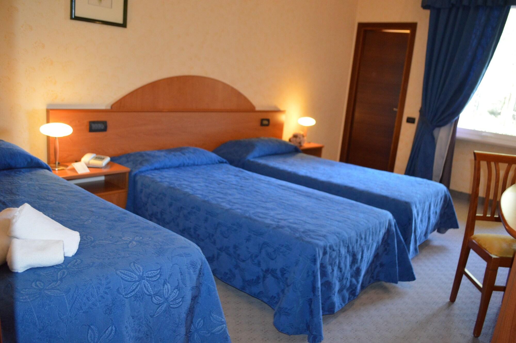 Bluebay Colle Della Trinita Perugia 호텔 코르시아노 외부 사진
