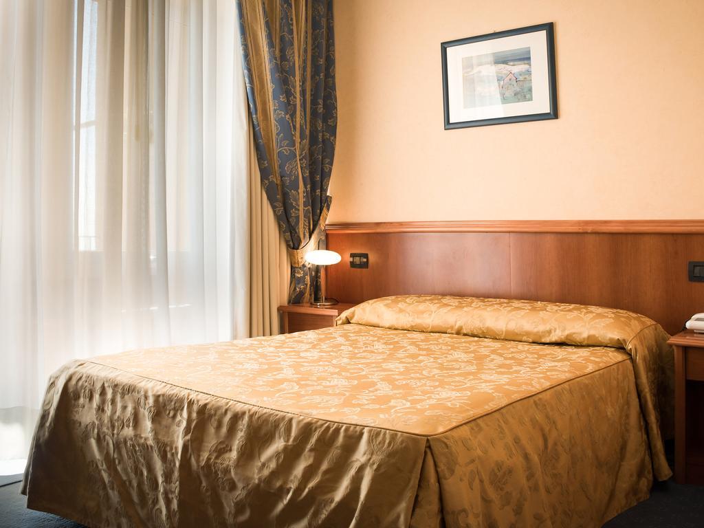Bluebay Colle Della Trinita Perugia 호텔 코르시아노 객실 사진