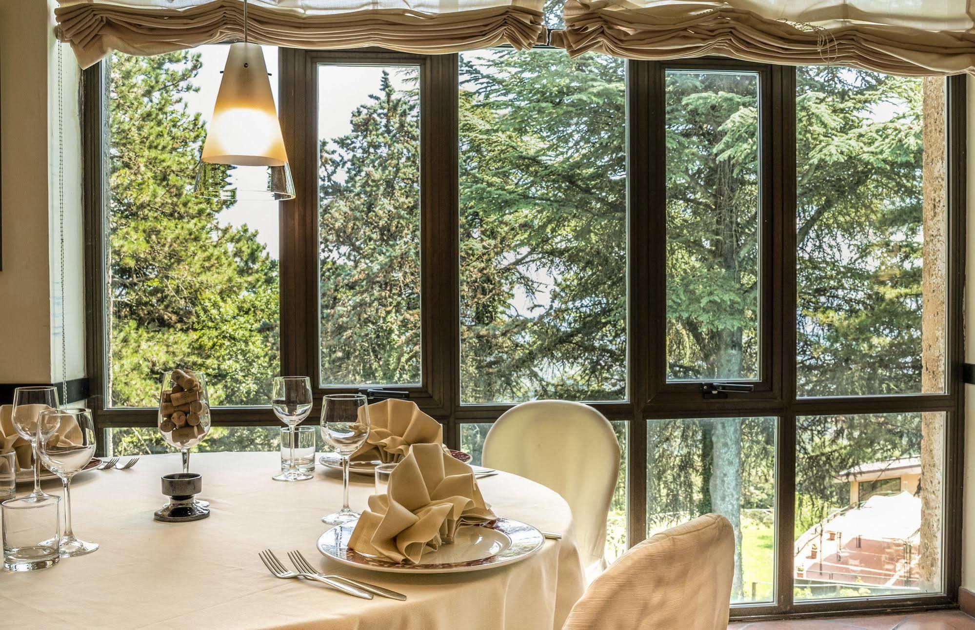 Bluebay Colle Della Trinita Perugia 호텔 코르시아노 외부 사진