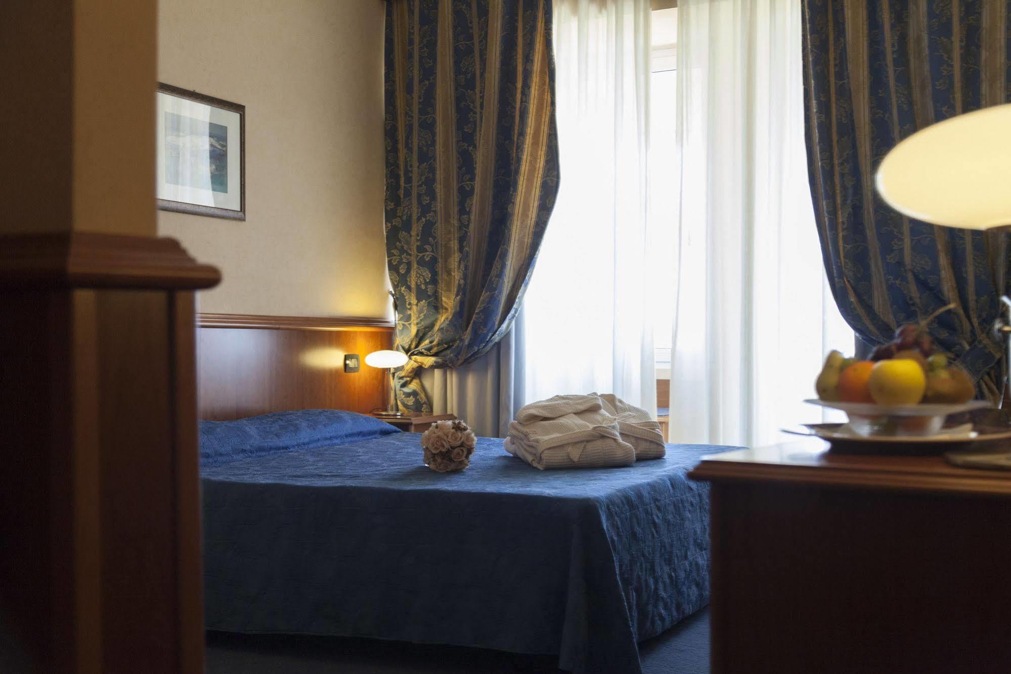Bluebay Colle Della Trinita Perugia 호텔 코르시아노 외부 사진